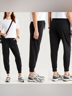 Zella Move In Pocket Joggers